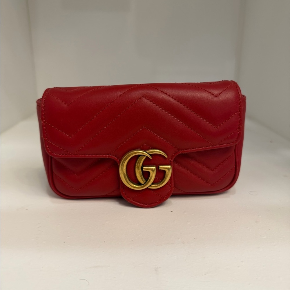 Gucci Red Chevron Matelassé Marmont Mini authentic